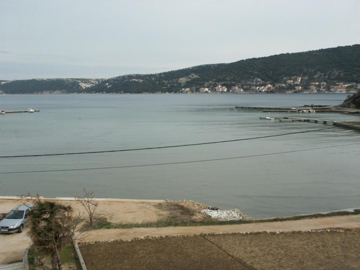 Apartments And Rooms By The Sea Supetarska Draga - Donja, Rab - 2001 Buitenkant foto